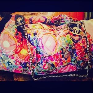 Kaleidoscope Chanel’s Tote bag